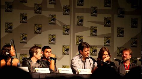 Castle Panel Comic Con 2010 Nathan Fillion And Stana Katic Read From