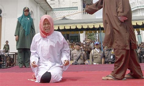 Indonesian Woman Nur Elita Whipped For Having Sex With Lover Daily