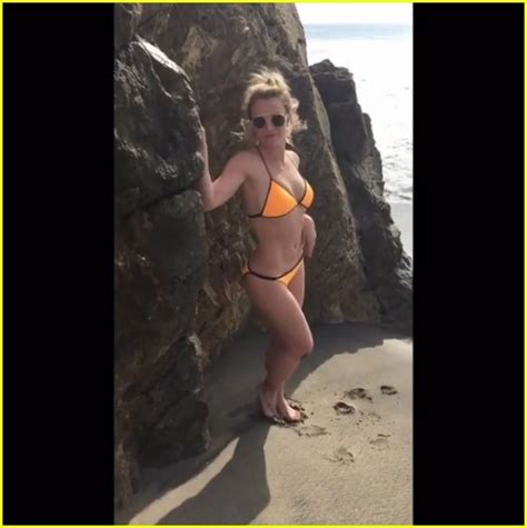 Britney Spears Dances In Her Bikini For Fun Beach Video Photo Bikini Britney Spears