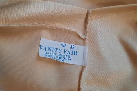 1970s Nude Vanity Fair Dress Slip Size Small 32 Etsy