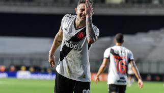 Vasco Acerta Compra Em Definitivo Do Atacante Pablo Vegetti Veja O