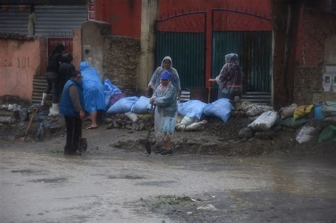 Suman 13 Mil Familias Afectadas Y Cuatro Fallecidos Por Las Lluvias En Bolivia Ejutv