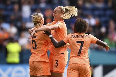 Dutch women to meet Spain after beating South Africa - DutchNews.nl