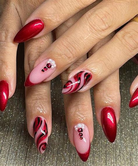 Stylish Almond Shaped Nail Art Ideas Tailoringinhindi