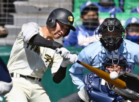 第95回選抜高校野球 作新学院8－6大分商 作新の強打 「2桁」躍動 二回4点、背番号はただの数字 毎日新聞