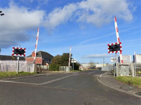 Level Crossing On The Cardiff To Ruth Sharville Geograph