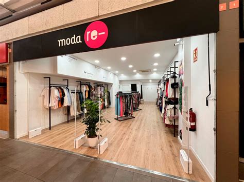 La Fundación Formació i Treball abre la primera tienda Moda re en un