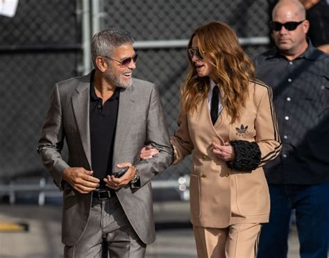 Julia Roberts and George Clooney Are the Coolest Duo in Coordinating Suits