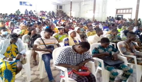 Orientation et immersion des nouveaux bacheliers à Porto Novo La Mairie