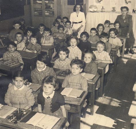 Photo De Classe Maternelle De Ecole Simon Bolivar Copains D Avant