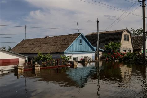 Rusia eleva a 46 número de muertos tras la voladura de la presa de ...