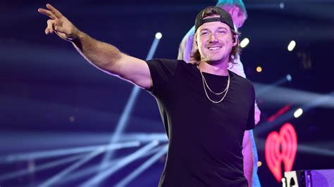 Des Amateurs De Country Et De Morgan Wallen Furieux Contre Le YQM