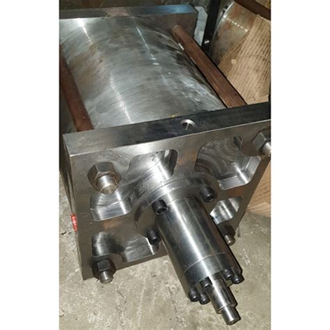 Silver Stainless Steel Hydraulic Cylinder At Best Price In Indore