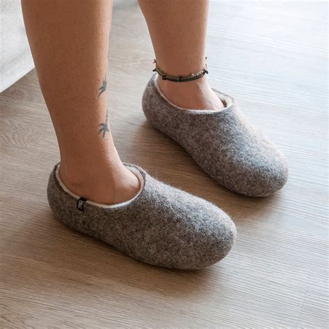 Chaussons feutrés pour femme en laine bio naturel gris et Etsy