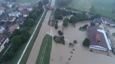 Emergenza Maltempo In Veneto Il Fiume Muson Ha Rotto Gli Argini