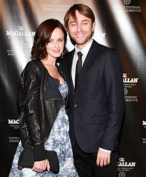 Wedding Bells For Alexis Bledel And Vincent Kartheiser