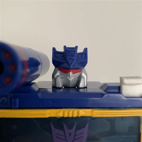 Transformers 40th Anniversary Retro Reissue Soundwave In-Hand Images ...