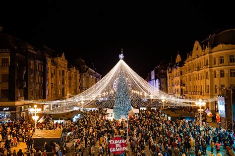 Căsuțele de la târgul de Crăciun din Timișoara deschise și de Revelion