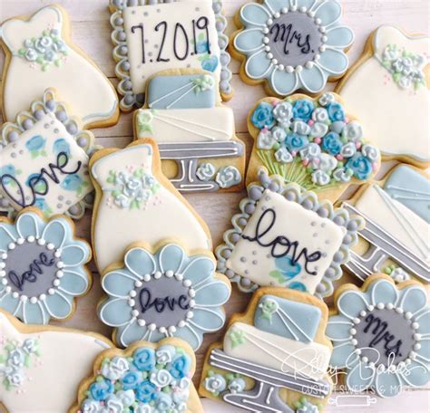 Bridal Shower Cookies, Bridal Party Favors - Etsy | Bridal shower cookies favors, Bridal shower ...