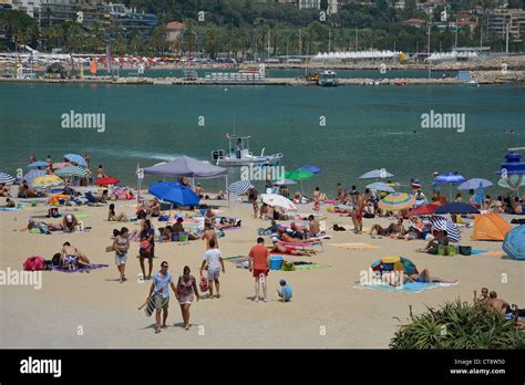 Menton Riviera Hi Res Stock Photography And Images Alamy