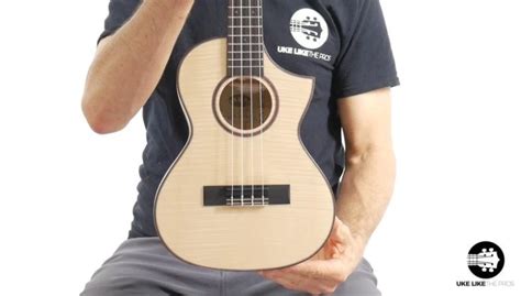 The 10 Best Baritone Ukuleles 2025 - Uke Like The Pros Blog