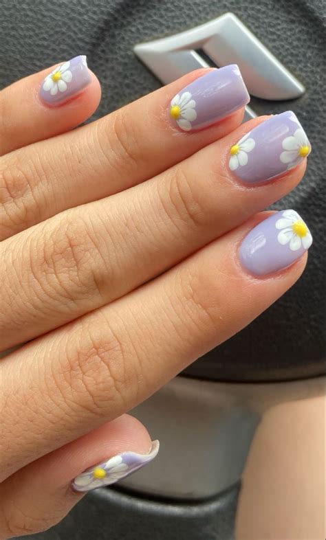 Daisy Nails Daisy Nails Fashion Nails Ideas Short Acrylic Nails