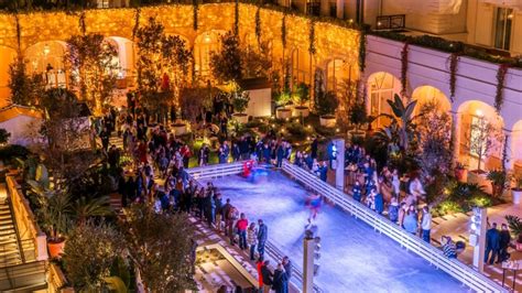 Le Jardin Enchant Et La Patinoire Du Carlton Cannes Ouverts Pour Les