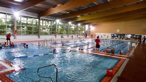 La Piscina Municipal de Boadilla dispone aún de hasta 300 plazas libres