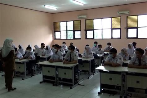 330 Sekolah Di Bandung Terapkan PTM 100 Persen ANTARA News