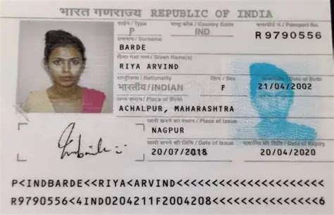 Bangladeshi Actress Riya Bardes Arrest Sparks Online Buzz