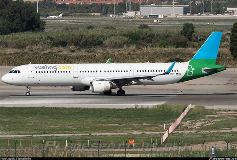 Ec Nly Vueling Airbus A Wl Photo By Samuel R Ler Id