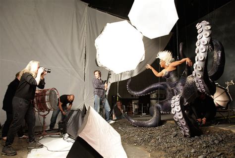 Disney Dream Portraits by Annie Leibovitz: Behind The Scenes With Queen Latifah as Ursula ...