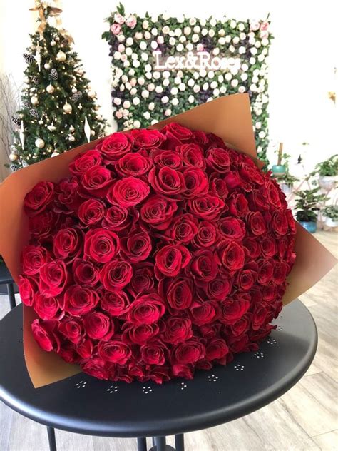 100 Red Rose Bouquet Lexandroses