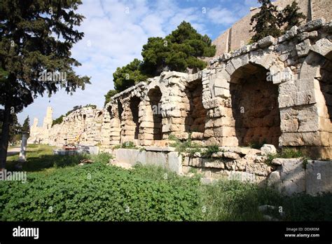 Stoa of eumenes ii hi-res stock photography and images - Alamy