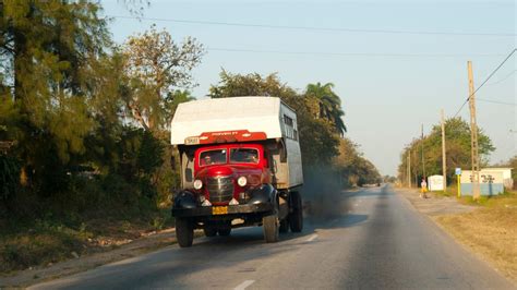 Accidente De Camión En Camagüey Deja Un Fallecido Y 6 Lesionados Adn Cuba