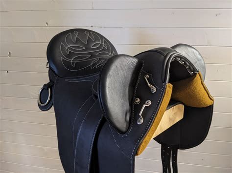 Aussie Endurance Saddle Outback Saddles