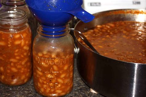 How To Make Homemade Canned Boston Baked Beans or Pork and Beans - The ...