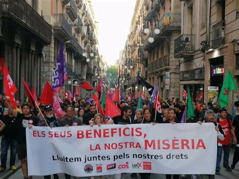 Manifestantes De La Taula Sindical En Barcelona Seg N Guardia