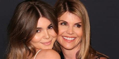 Lori Loughlin And Olivia Jade Arent Close Post Admissions Scandal