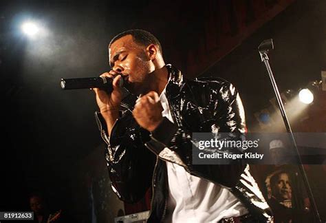 Personalities Mario Singer Photos and Premium High Res Pictures - Getty Images