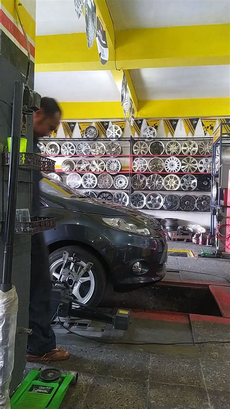 10 Toko Ban Mobil Terbaik Di Malang Lengkap Terpercaya