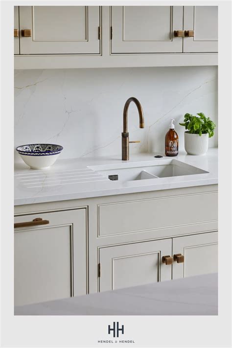 White Kitchen With Brass Hardware Artofit