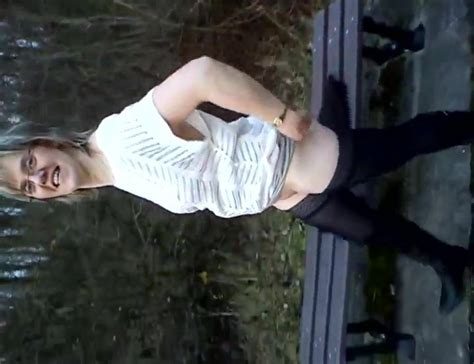 Elle Montre Son Cul En Pleine Nature French Amateur Porn Xhamster