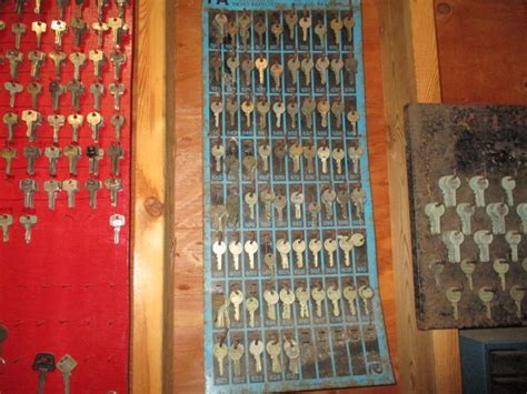 Nos Original Wilmot Breeden Keys For British Cars Rogers Motors
