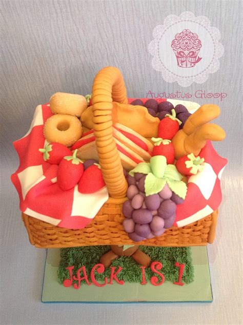 Yogi Bear Picnic Basket Birthday Cake - CakeCentral.com