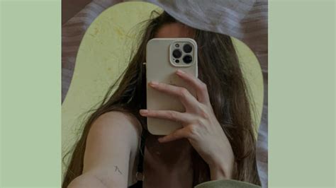 teacher sent naked selfies നഗനചതരങങൾ അയചച അധയപക Year Old Drama Teacher Who Sent