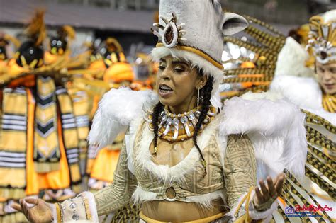 Estrela do Terceiro Milênio e sua coordenadora Bombom da Ala de