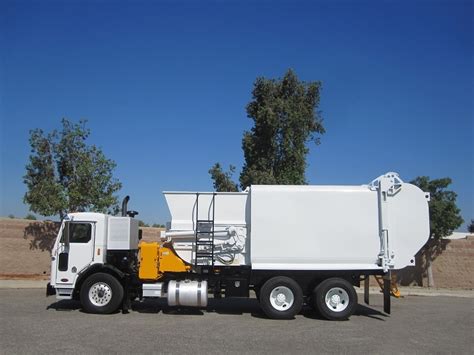 2013 Peterbilt Dadee Scorpion Automated Side Loader Garbage Truck For Sale