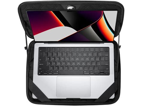 Spigen Rugged Armor Pouch Pro Case Macbook Hoes