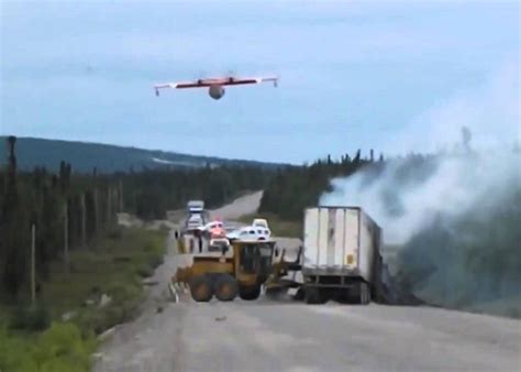 Watch How The Pilot Puts Out The Fire On A Semi Trailer Truck